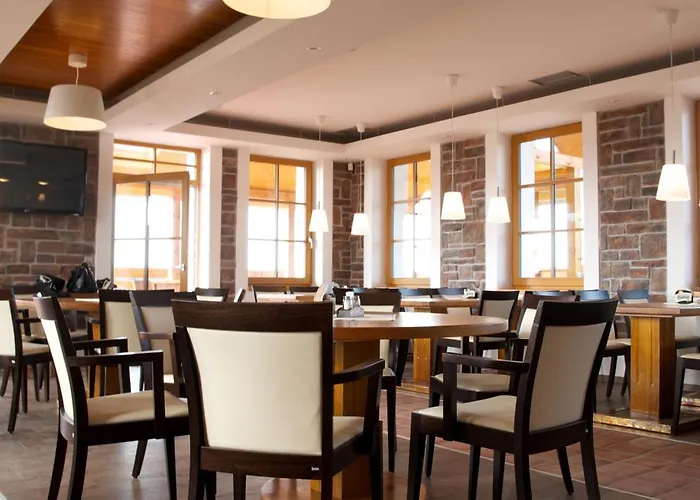 Krusnohorsky Dvur Hotel